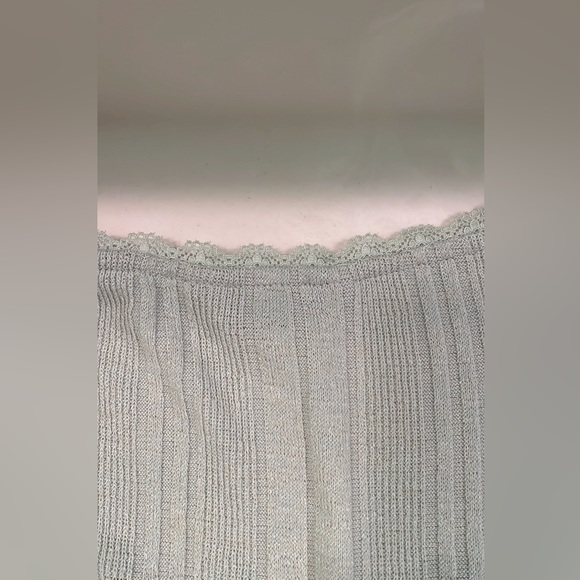 Vylette lightweight button up lettuce edge top. Size S. Color Light Green. - Picture 3 of 7